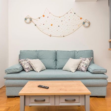 Deluxe 3 Bedroom Apartment With Sea View Baška Voda Εξωτερικό φωτογραφία